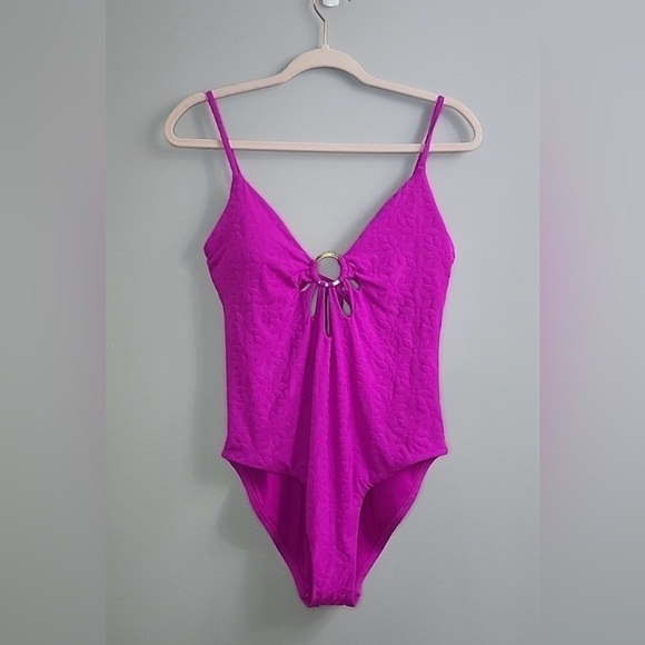 🆕 Trina Turk Swim Suit in Fuchsia, size 10 - Picture 2 of 8